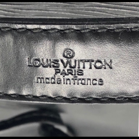 Louis Vuitton black Epi Drawstring Bucket Bag - Picture 7 of 8